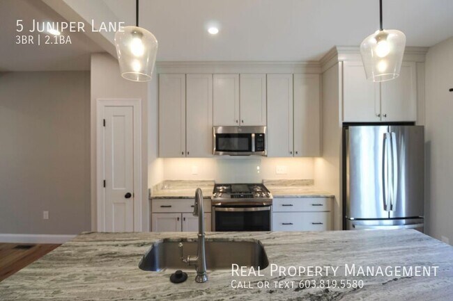Foto del edificio - 5 Juniper Ln