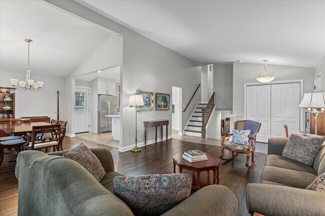 Foto del edificio - 619 Leamington Ave