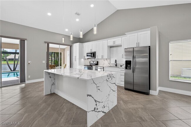 Foto del edificio - 2138 E Crown Pointe Blvd