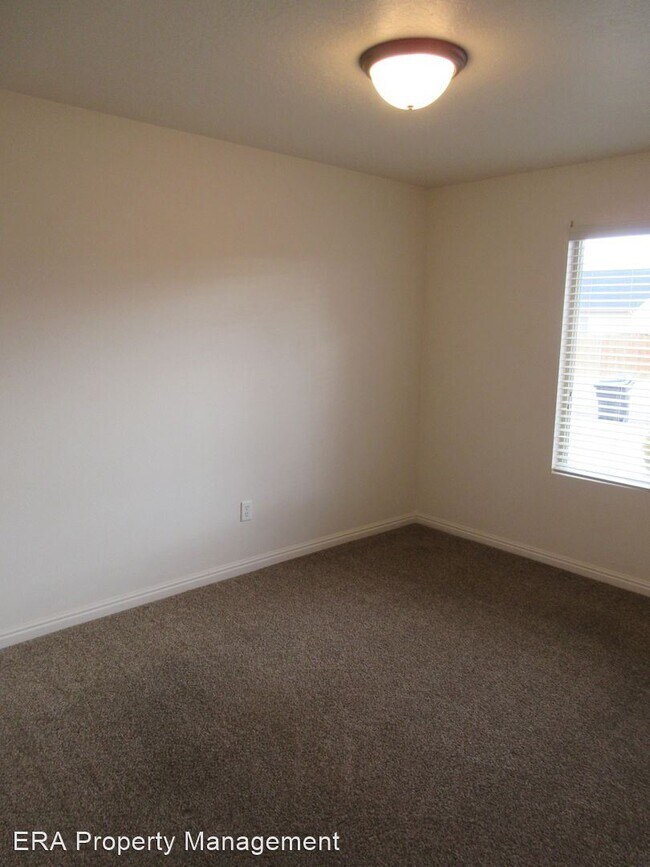 Foto del edificio - 2 br, 1 bath House - 4228 W 25 N