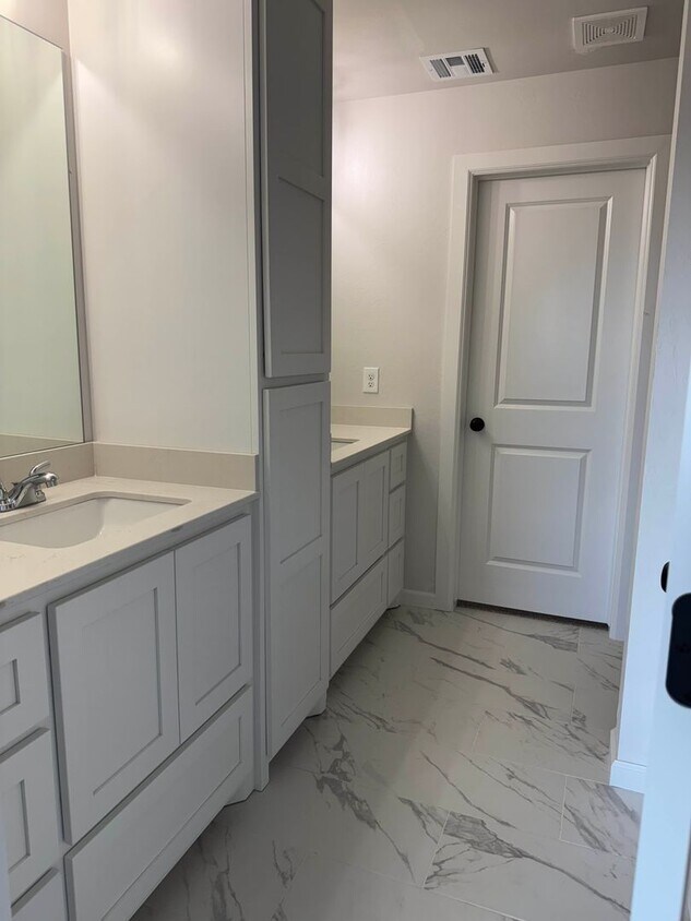 Building Photo - Brand New Home Availabe Now In Wasington u...