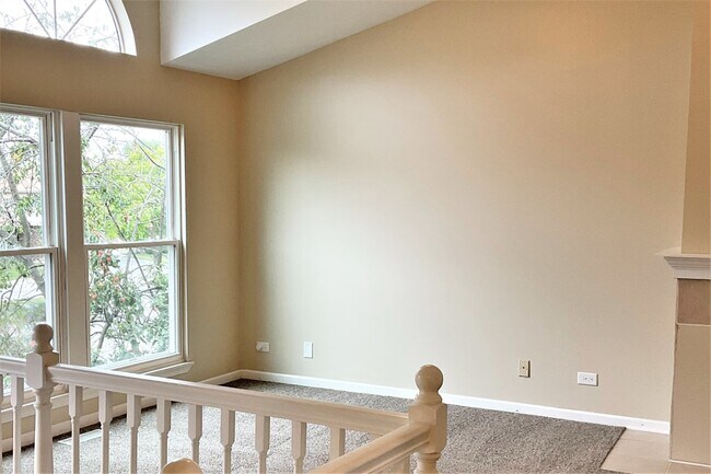 Building Photo - 9319 Hunter Ct