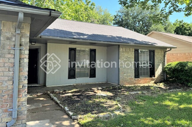 Building Photo - 1810 Runaway Scrape Court
