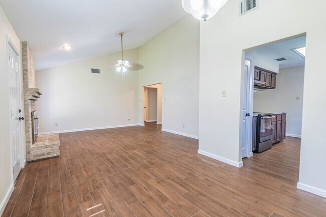 Foto del edificio - 11438 Brook Meadow Dr