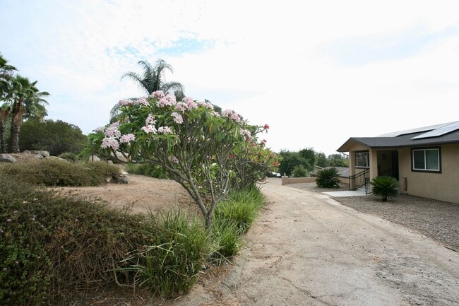Foto del edificio - Valle Caballo Ln