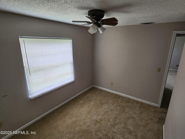 Building Photo - 10978 Witchaven St