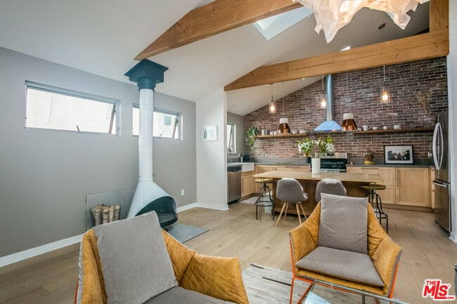 Foto del edificio - 4088 Redwood Ave