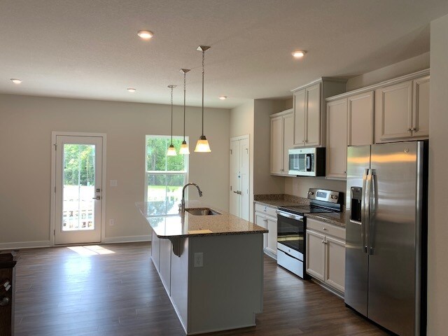 Foto del edificio - 1746 Defiance Dr