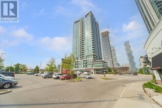 Building Photo - 3985-3985 Grand Park Dr