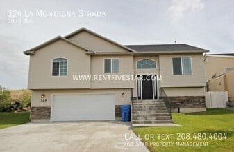 Building Photo - 324 La Montagna St