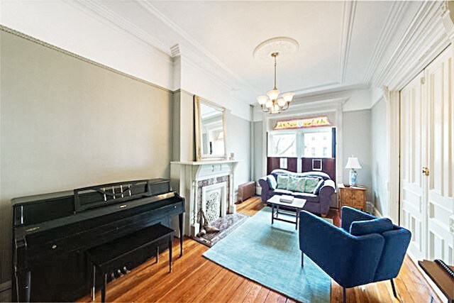 Foto del edificio - Brownstone Living in Bed Stuy