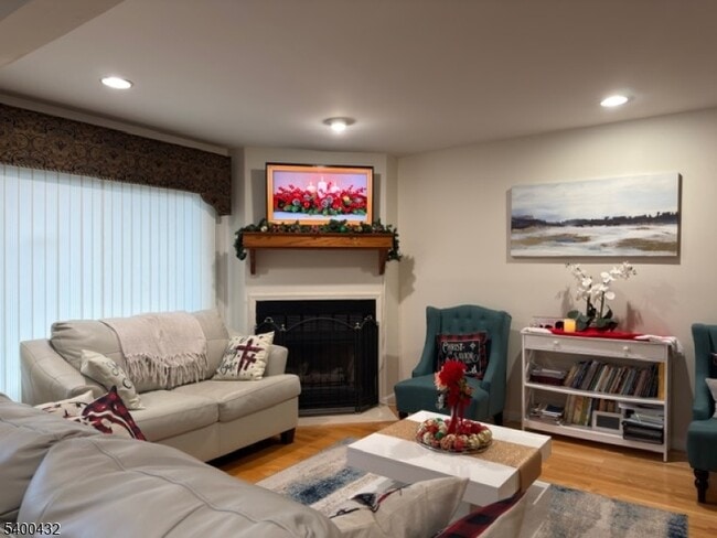 Foto del edificio - 68 Patriots Rd