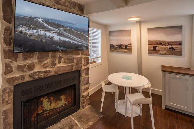 Foto del edificio - 58 Creekside Dr