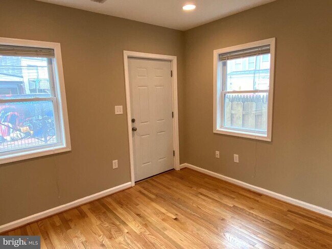 Foto del edificio - 2011 Vermont Ave NW