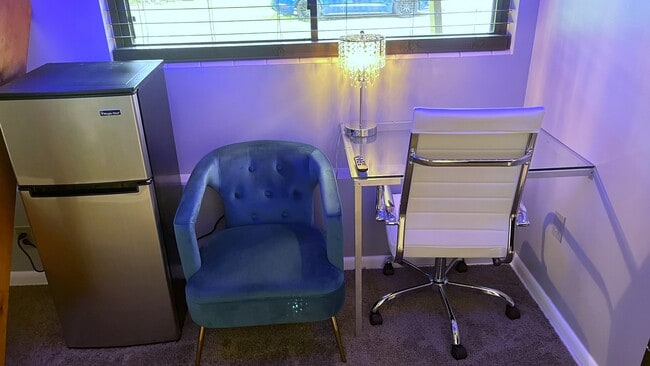 Photo - 1511 S John Young Pkwy House