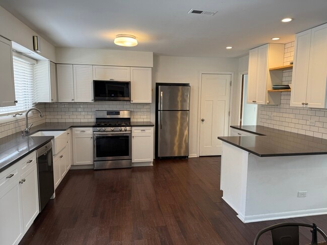 Foto del edificio - 523 Elm St