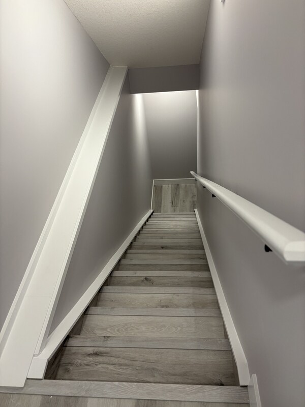 Photo du bâtiment - 10505-10563 63 Ave