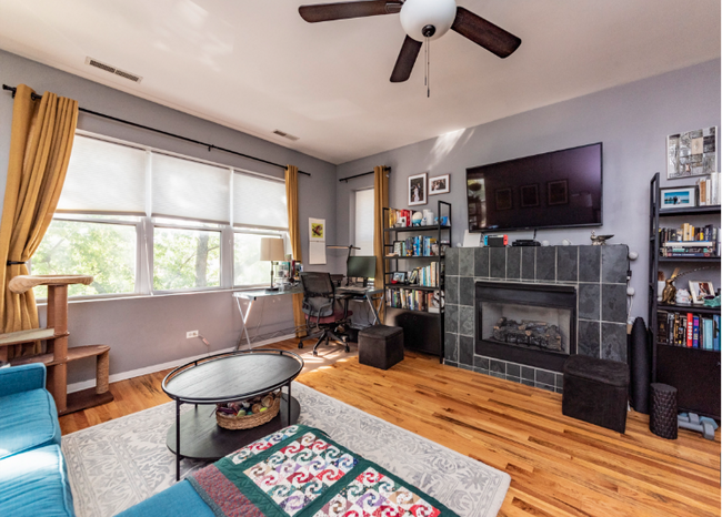 Foto del edificio - 4307 N Troy St