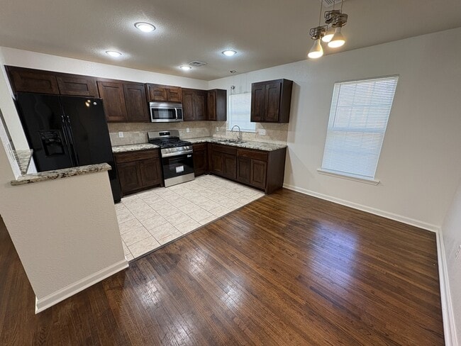 Foto del edificio - 1232 N Tacoma Pl