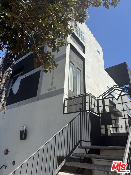 Foto del edificio - 108 Orlando Ave