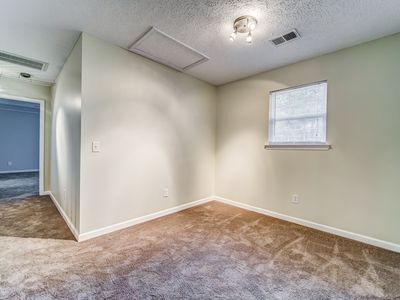 Building Photo - 7583 Cherokee Hills Rd