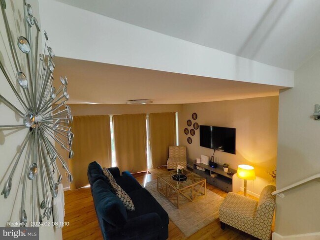 Foto del edificio - 14450 Parkvale Rd