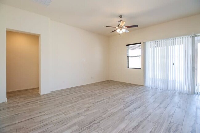 Building Photo - 22546 E Tierra Grande