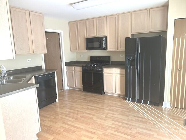 Foto del edificio - 3184 Impressions Dr