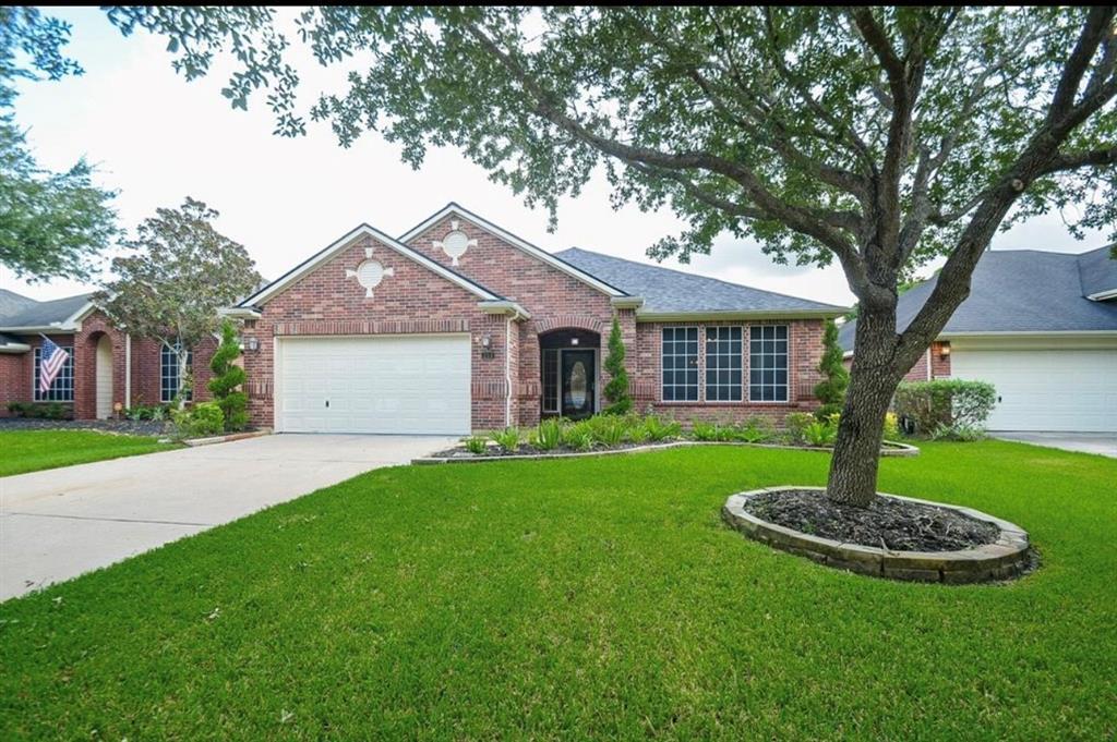 Foto principal - 210 Riverway Bluff Ln