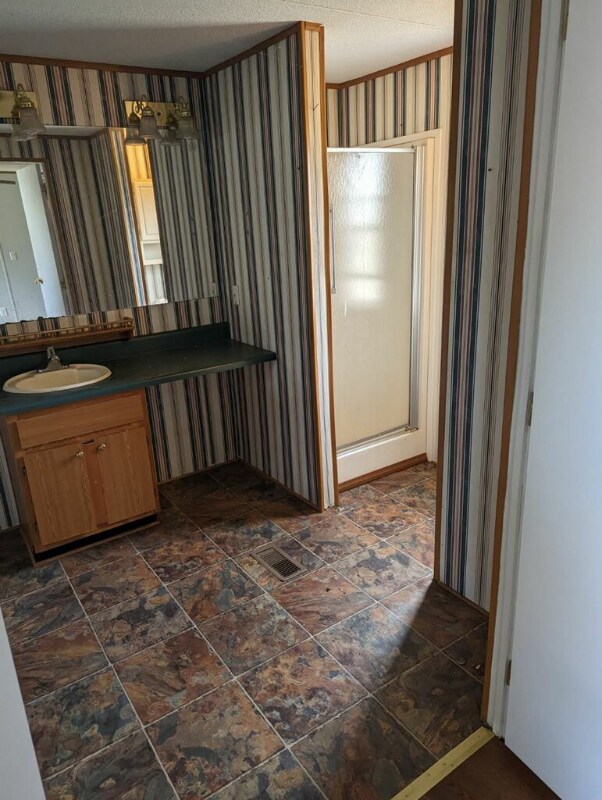 Building Photo - 100 Mary Ln