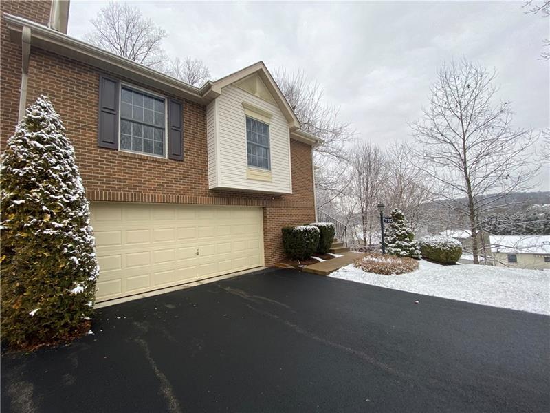 Primary Photo - 720 Cherry Blossom Ct