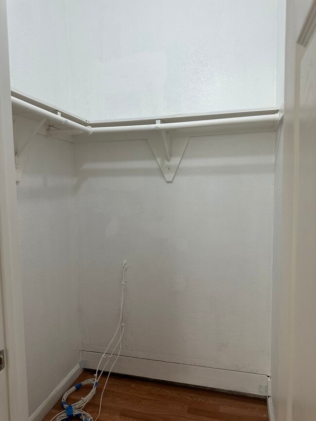 Building Photo - 284 Limerick Way