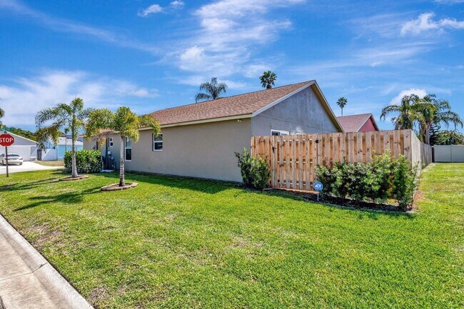 Foto del edificio - 1439 Waterway Cove Dr