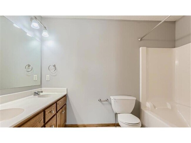 Foto del edificio - 15691 79th St NE