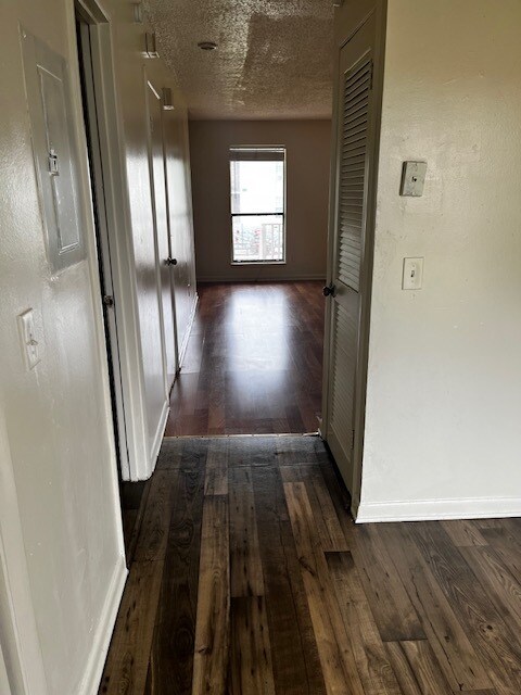 Foto del edificio - 1708 Westchester Dr
