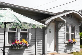Building Photo - 209 Tripp St