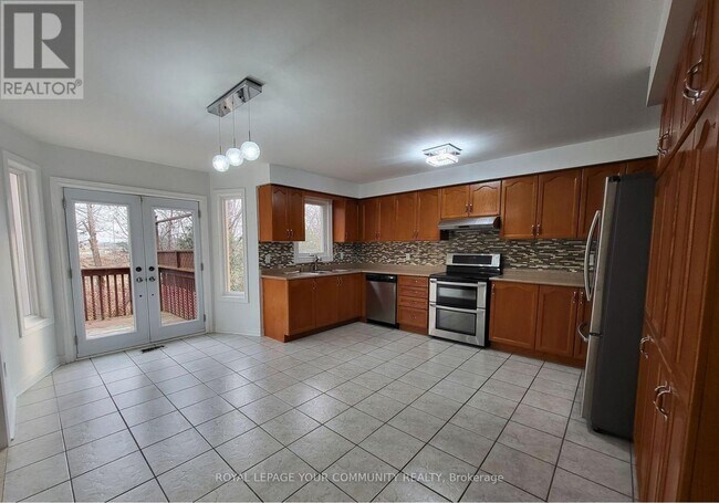 Building Photo - 37 Giotto Crescent