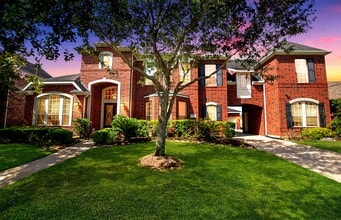 Building Photo - 4315 Village Forest Dr