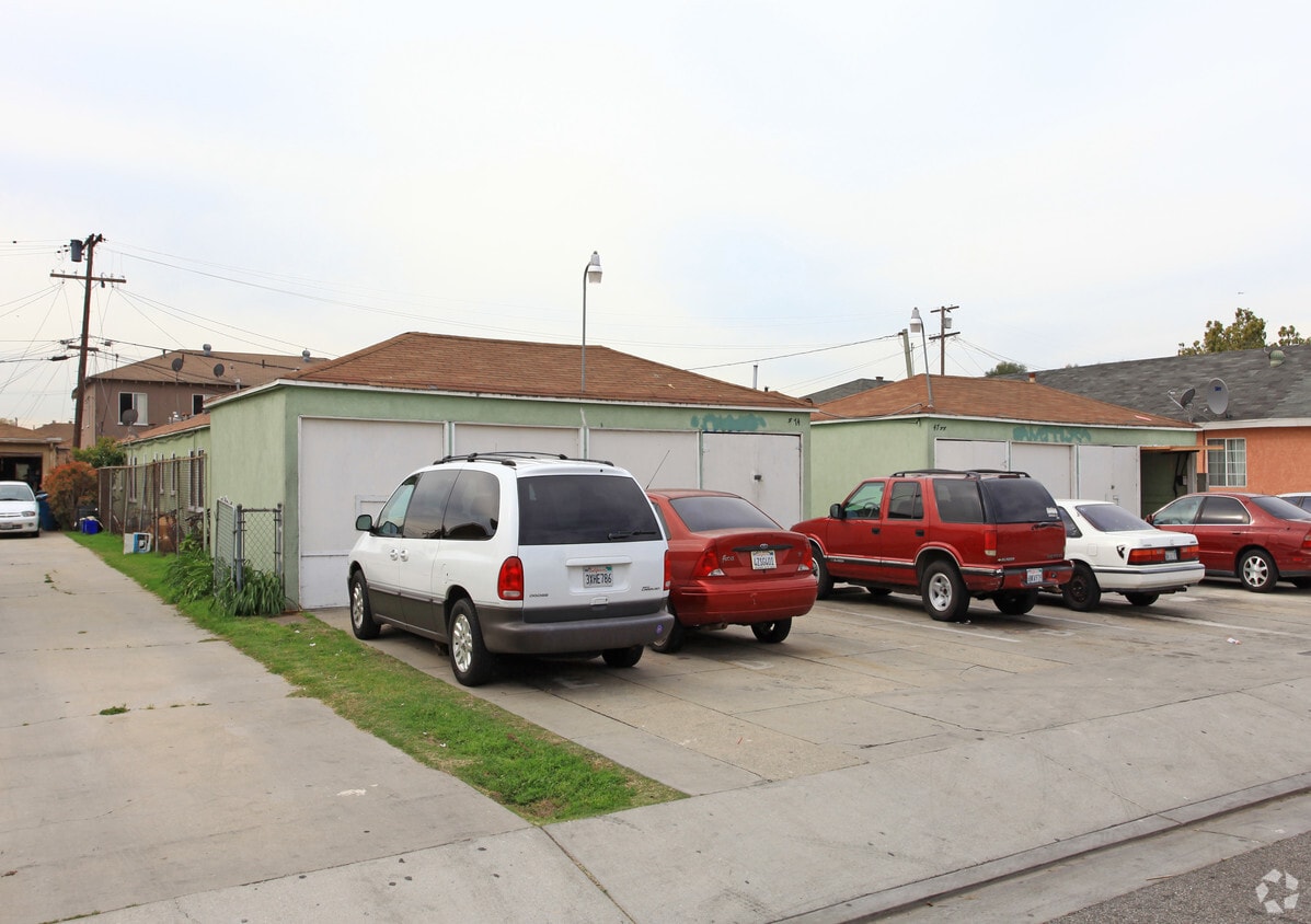 4744 E 57th St, Maywood, CA 90270 Apartments in Maywood, CA