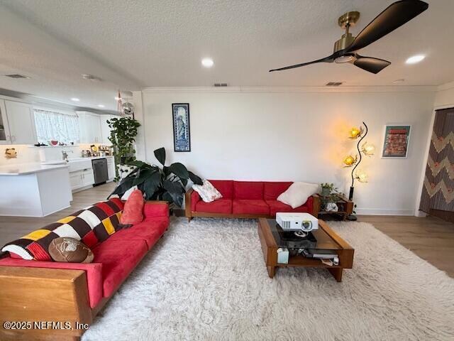 Foto del edificio - 2115 Traymore Rd