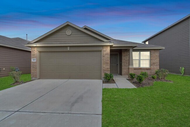 Foto del edificio - 2631 Summer Ln