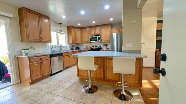 Photo - Lovely 3-Bedroom House with Shaded Yard