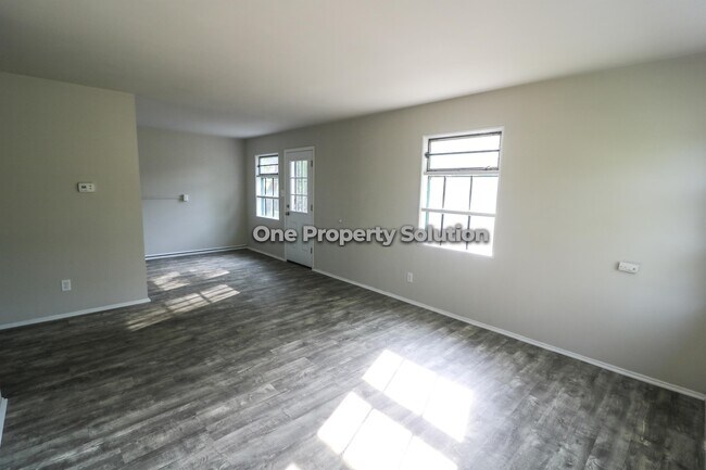 Foto del edificio - 4240 20th Pl