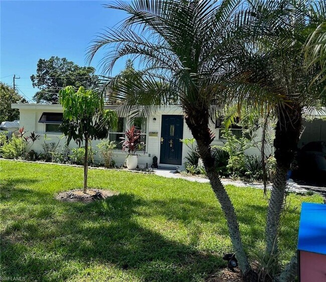 Building Photo - 1340 Delmar Ln