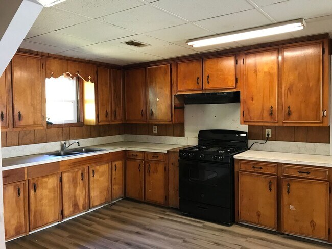 Foto del edificio - 123 Hickory - Wardville, off Bayou Marie Rd.