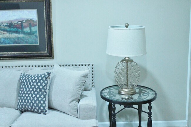 Foto del edificio - 7825 Renaissance Ct