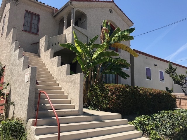 Building Photo - 1715 Termino Ave