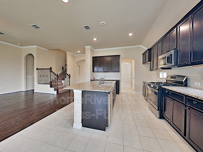 Foto del edificio - 16720 Lincoln Park Ln