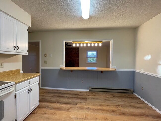 Foto del edificio - 418 Hillcrest Dr