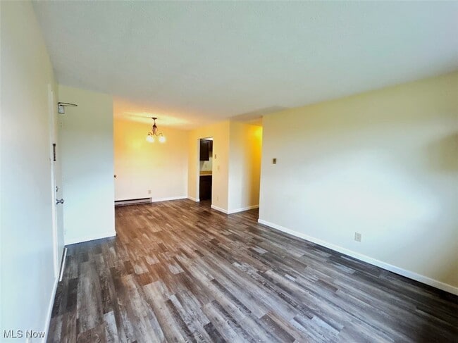 Building Photo - 200 Fernwood Rd